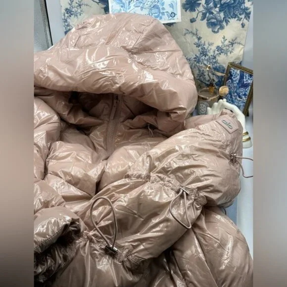 🆕 ALO YOGA 🧿 NWOT Stunner Puffer Jacket, Dusty Rose - Sz L / US 12 - 14 - Picture 13 of 15